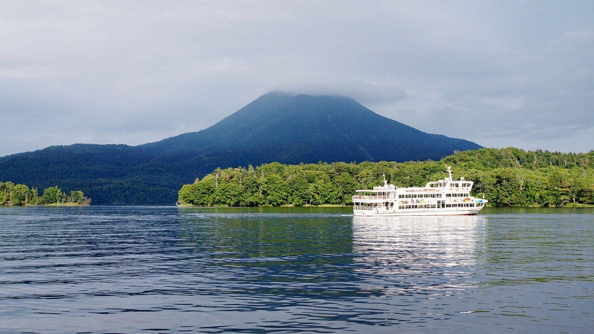 Taman Nasional Akan-Mashu, satu taman nasional terbaik di Hokkaido Jepang.
