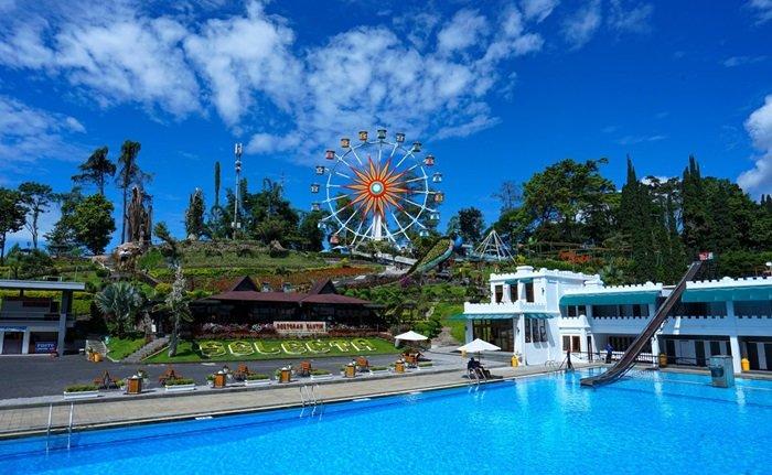 Potret Taman Rekreasi Selecta di Batu, Jawa Timur.