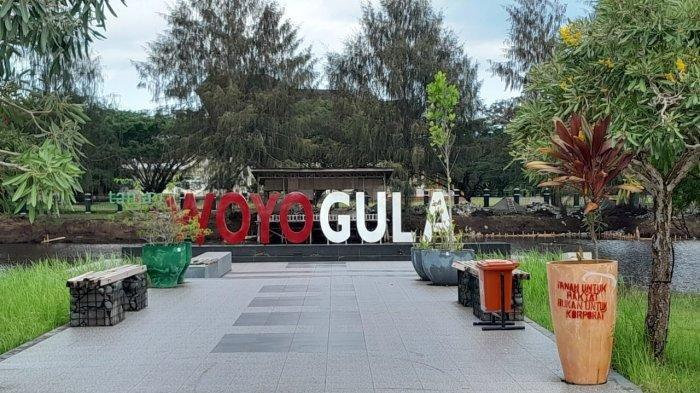 Taman Woyogula yang berada di jantung Ibu Kota Kabupaten Halmahera Timur.
