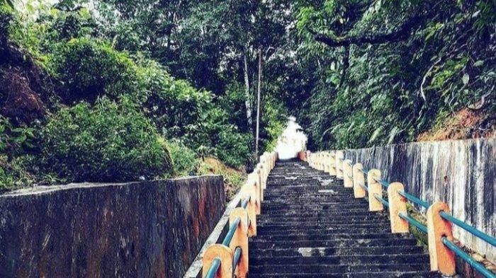 Tangga Seratus Sibolga.