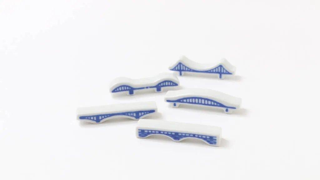 Tempat sumpit, satu oleh-oleh unik di Tokyo Jepang yang bisa kamu jadikan suvenir buat dibawa pulang.