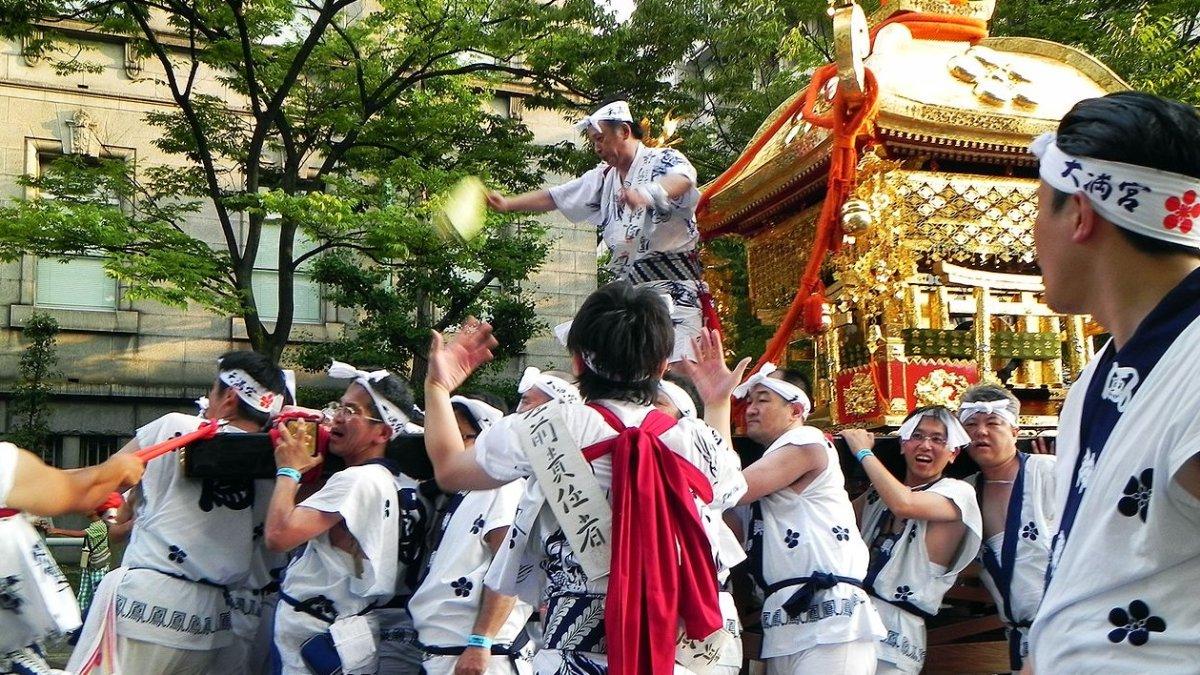 Tenjin Matsuri, satu festival terbaik di Jepang.