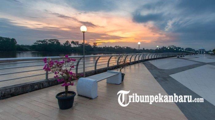 Tepian Bandar Sungai Jantan, satu tempat wisata terbaik di Siak Riau yang wajib dikunjungi.