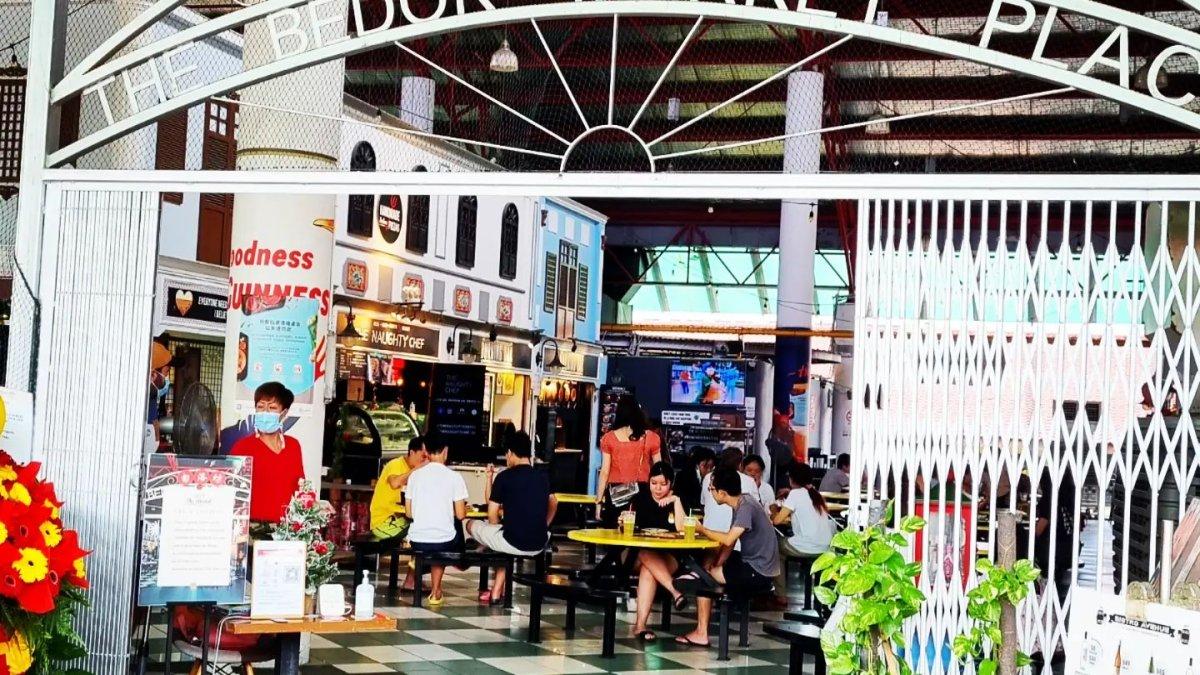 The Bedok Marketplace, satu foodcourt unik di Singapura yang cocok buat berburu foto estetik.