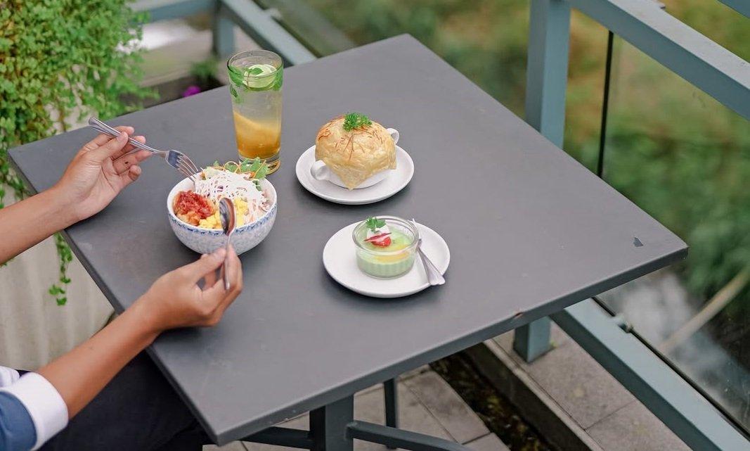 The Bridge Coffee and Eatery, satu tempat makan hits di Karanganyar, Jawa Tengah