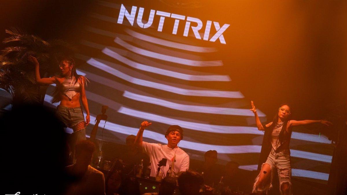 The Club, satu tempat wisata hits di Bangkok Thailand yang sayang buat kamu lewatkan.