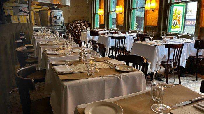 The Devonshire, restoran mewah di Mansfield, Inggris
