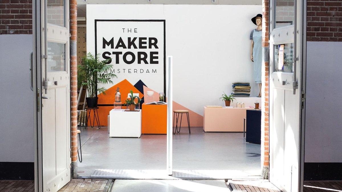 The Maker's Store, satu tempat belanja terbaik di Amsterdam buat berburu oleh-oleh khas Belanda.