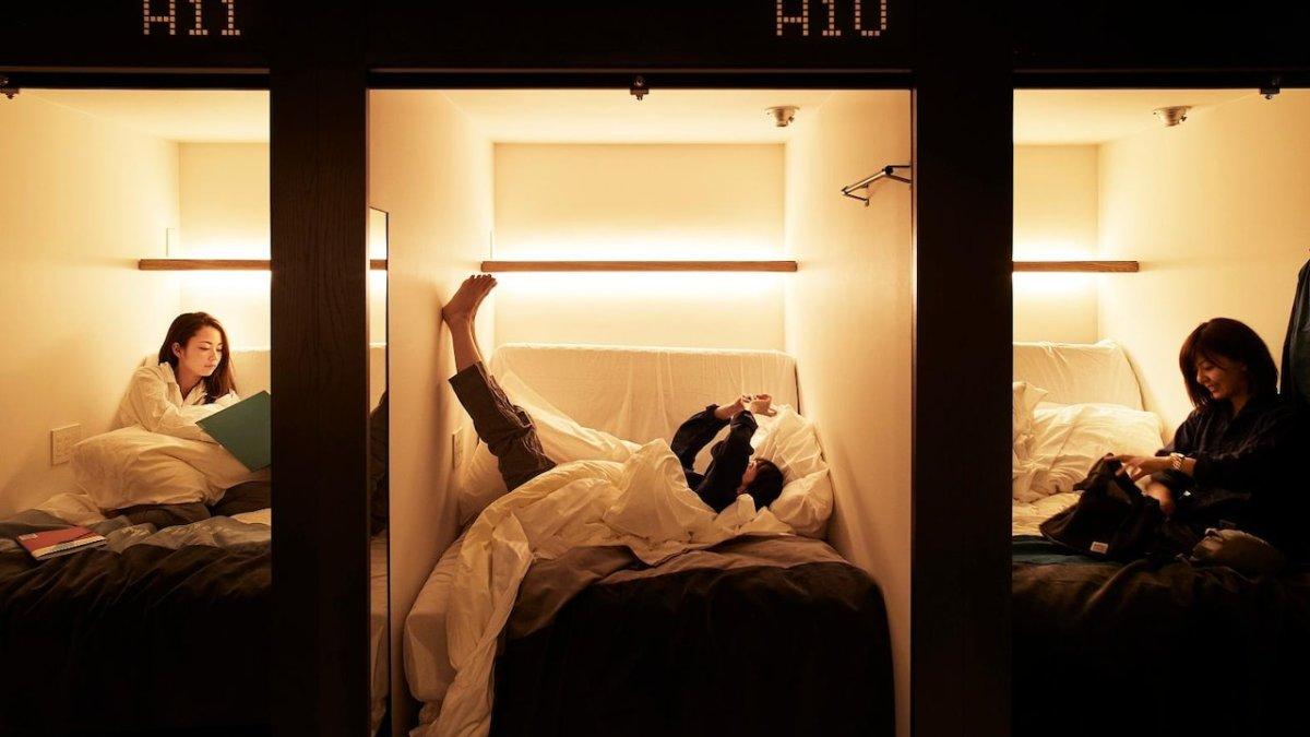 The Millennials Shibuya, satu hotel kapsul hits di Jepang buat liburan hemat dan unik.
