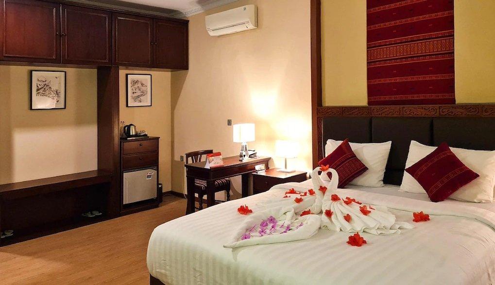 Toba Beach Hotel, satu hotel di Samosir Sumatera Utara buat diinapi.