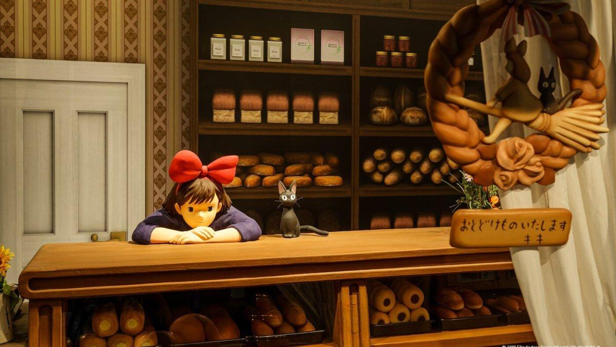 Pengalaman yang tak terlupakan saat kamu berjalan bersama Totoro dan karakter-karakter lainnya di pameran Studio Ghibli Singapura