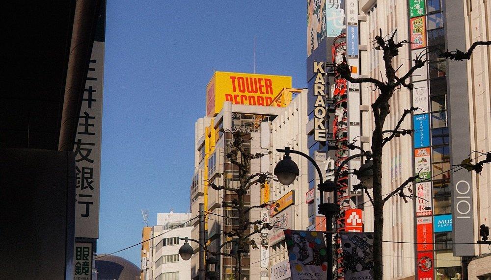 Tower Records wajib kamu kunjungi saat liburan ke Shibuya Jepang