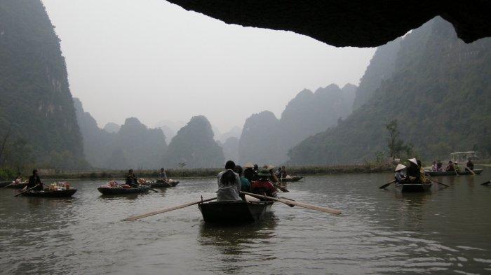 Trang An, Situs Warisan Dunia UNESCO, juga dikenal sebagai Ha Long Bay di darat.