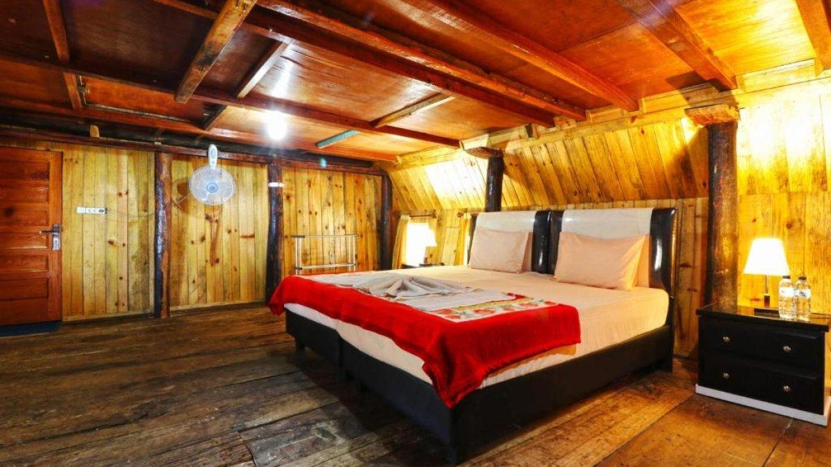 Tuk Tuk Timbul Bungalows, satu hotel terbaik di sekitar Danau Toba buat diinapi.