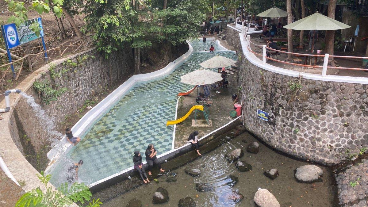 Kolam anak di Umbul Besuki Klaten, Sabtu (2/12/2023).