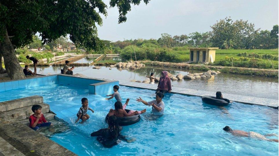 Kolam anak dengan kedalaman 60 cm di Umbul Nilo, Kabupaten Klaten, Jawa Tengah, Jumat (3/11/2023)