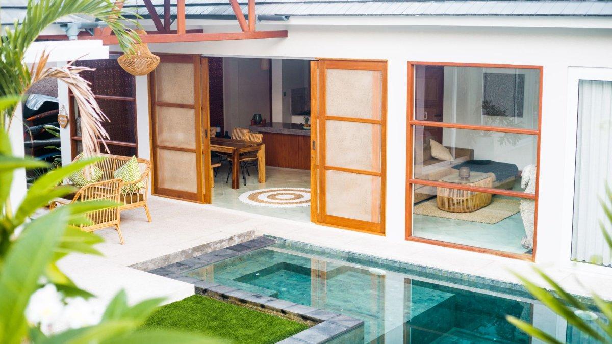 Villa Mahai, satu penginapan Airbnb terbaik sekitar Mandalika Nusa Tenggara Barat.