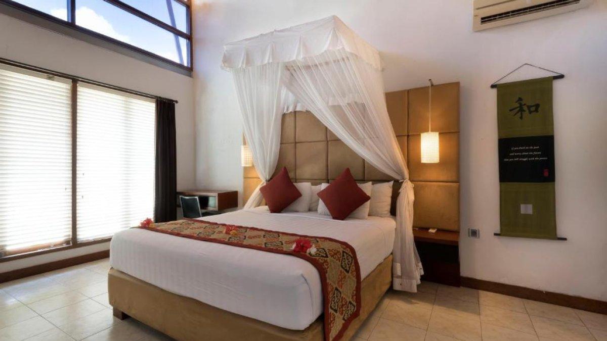 Villa Puri Ayu, satu hotel bintang 3 dekat Pantai Sanur Bali yang memiliki rating 8 dengan tarif inap mulai Rp 200 ribuan.