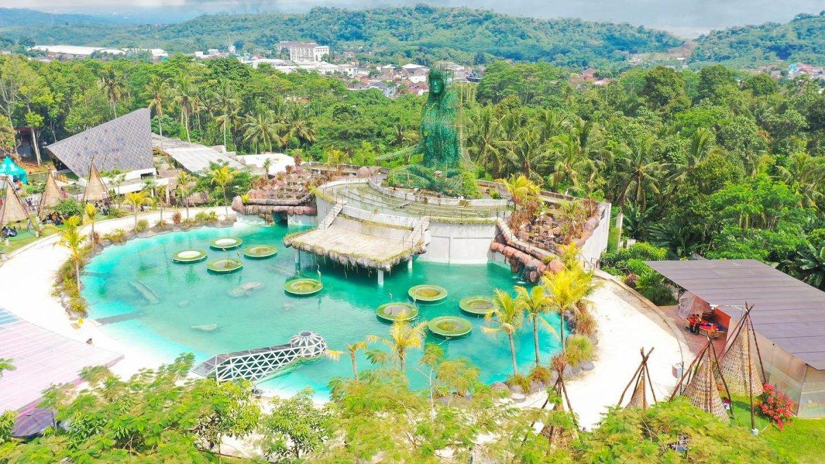 Wahana Banyu Biru di Dusun Semilir.