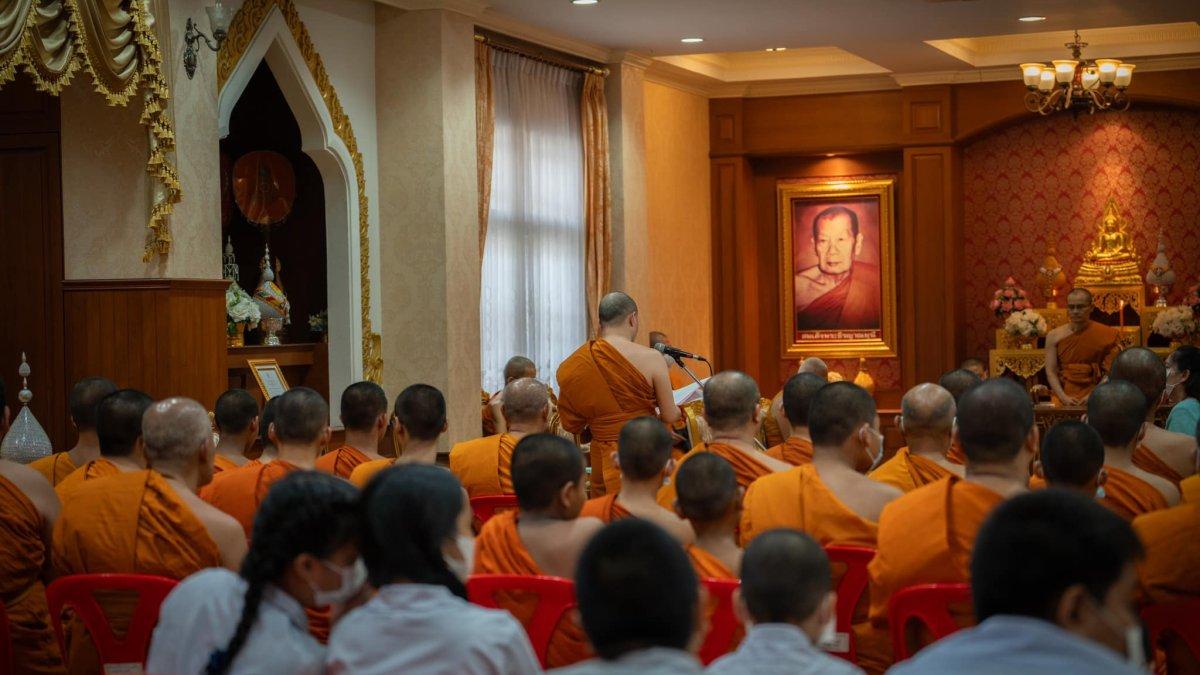 Wat Chakrawat, satu tempat wisata gratis di Bangkok Thailand