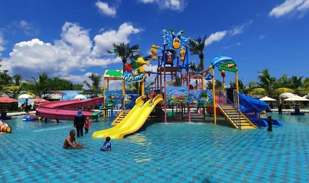 Waterboom Grandmall, Maros, Sulawesi Selatan.