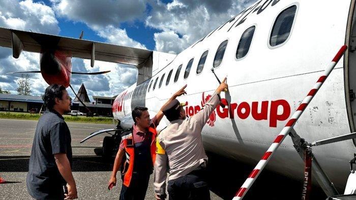 Pesawat Wings Air IW-1646 ditembak saat mendarat di Bandara Nop Goliat Dekai, Kabupaten Yahukimo, Papua pada Sabtu (17/2/2024).