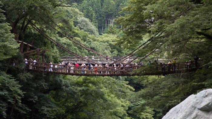 Wisata Iya di Jepang.