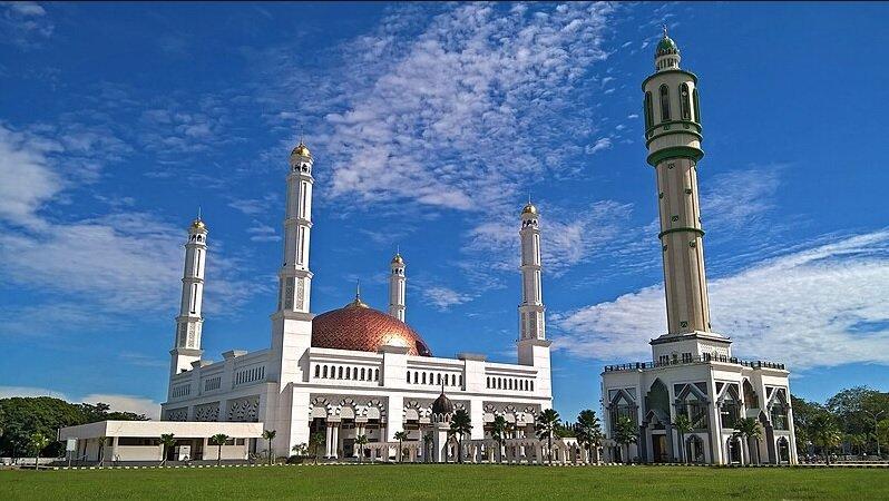 Wisata Masjid Raya Mujahidin