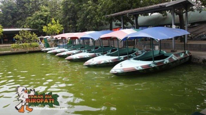 Wisata pemancingan dan perahu di Taman Ria Suropati Kecamatan Gondang Wetan, Pasuruan, Jawa Timur.