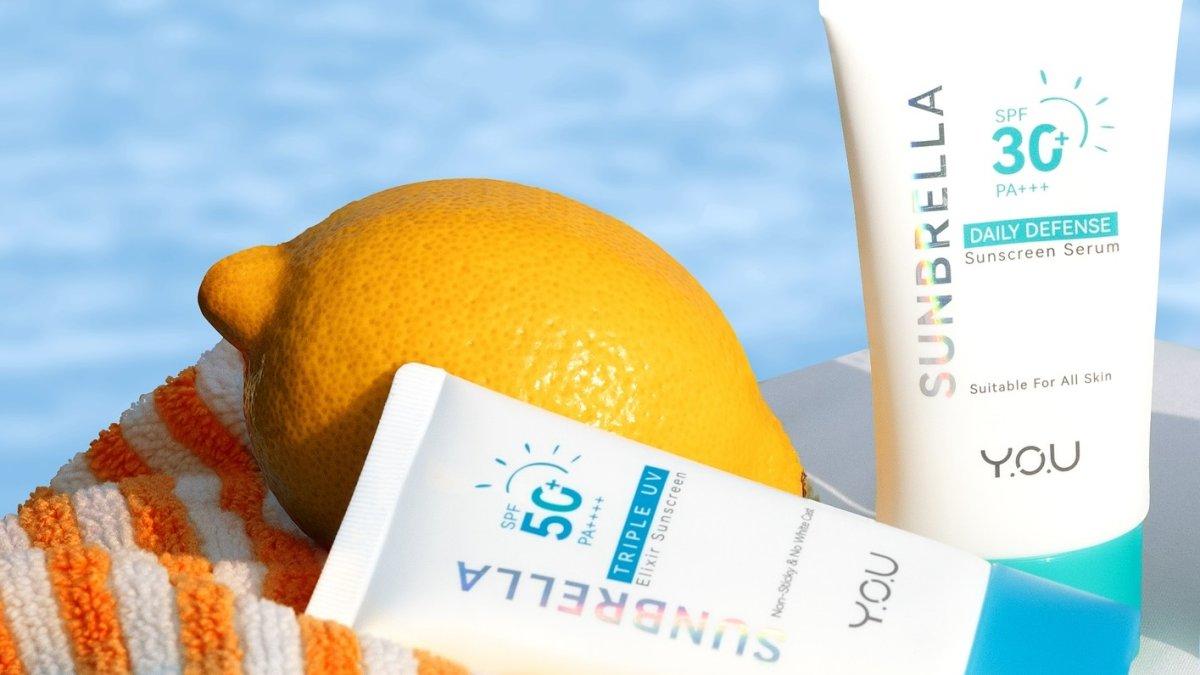 YOU, satu sunscreen SPF 50 terlaris 2024 yang dapat melindungi kulit dari paparan sinar matahari.