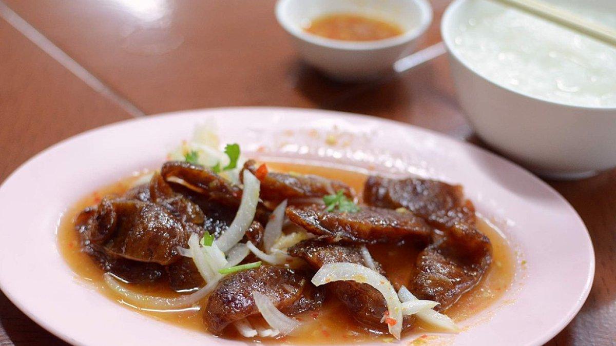 Yam kun chiang, satu salad enak di Thailand yang cocok buat diet.
