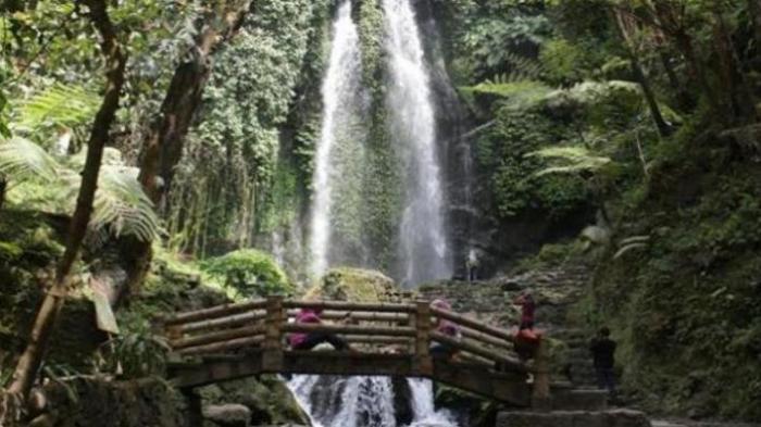 Air Terjun Gumog, satu tempat wisata ramah anak di Karanganyar, Jawa Tengah.