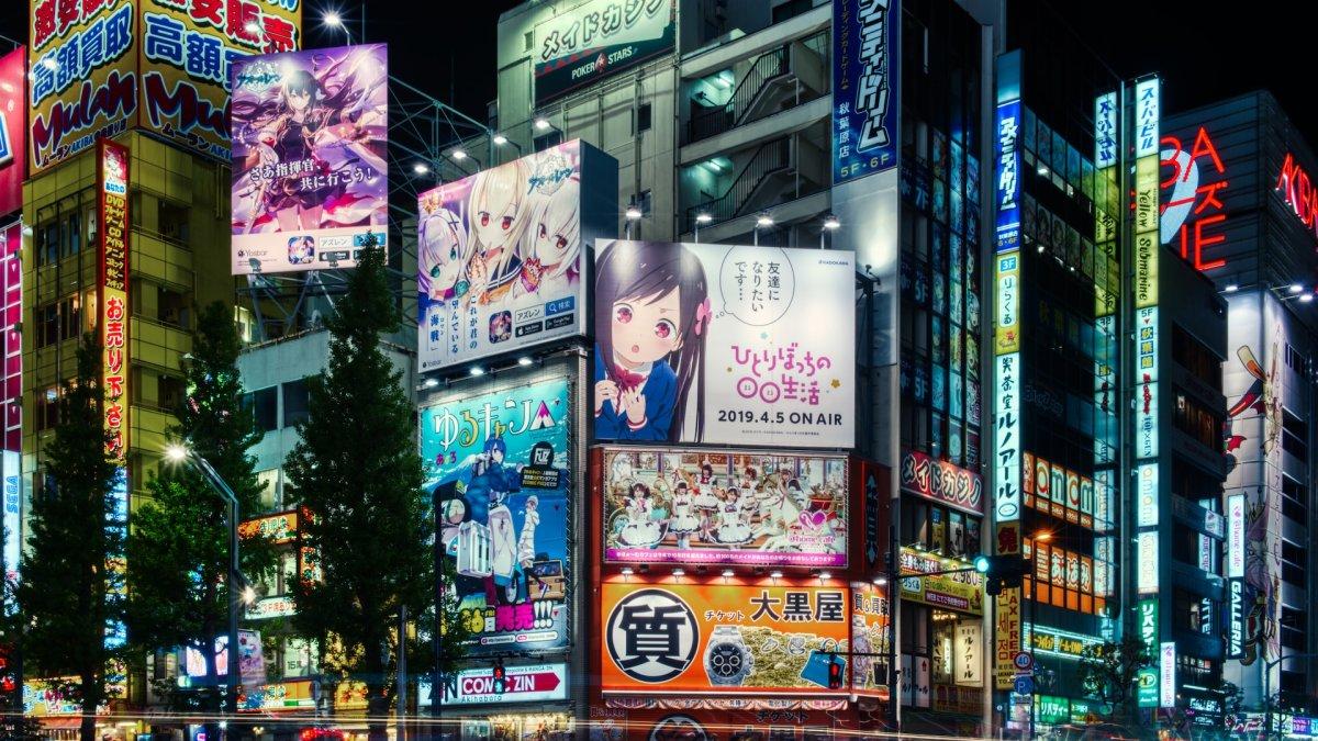 Akihabara, surganya tempat oleh-oleh unik di Jepang