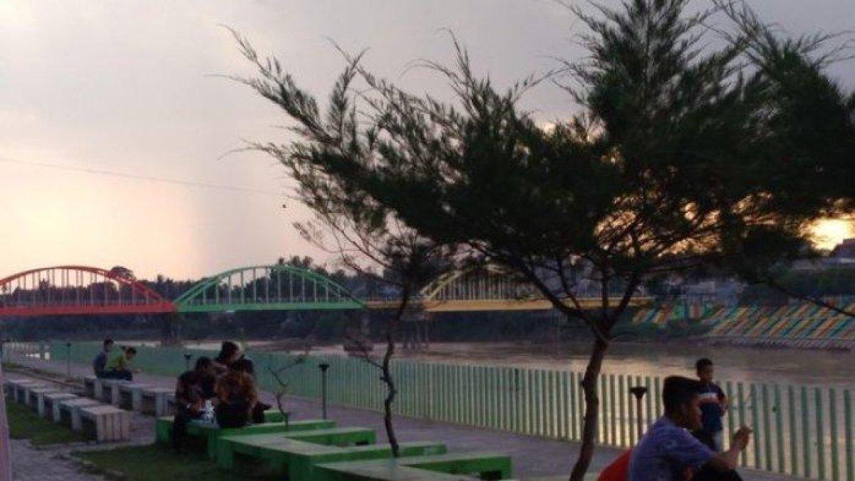 Ancol Sarolangun menjadi salah satu lokasi favorit masyarakat Jambi.