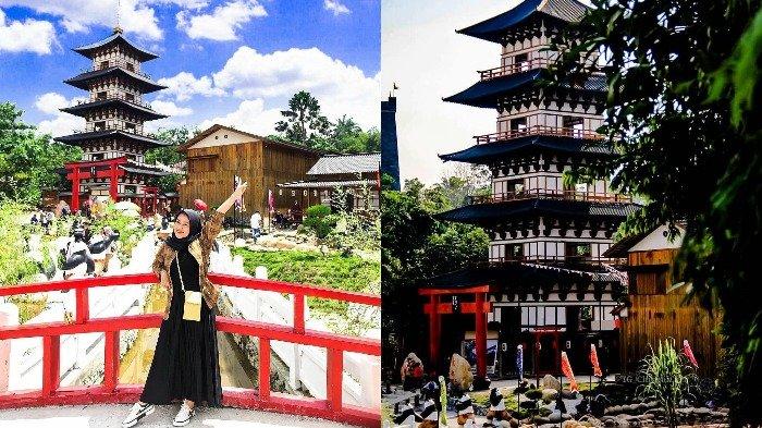 Pengunjung berpose di salah satu sudut Asia Heritage Pekanbaru.