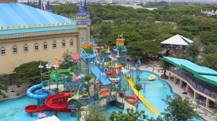 Atlantis Land Surabaya