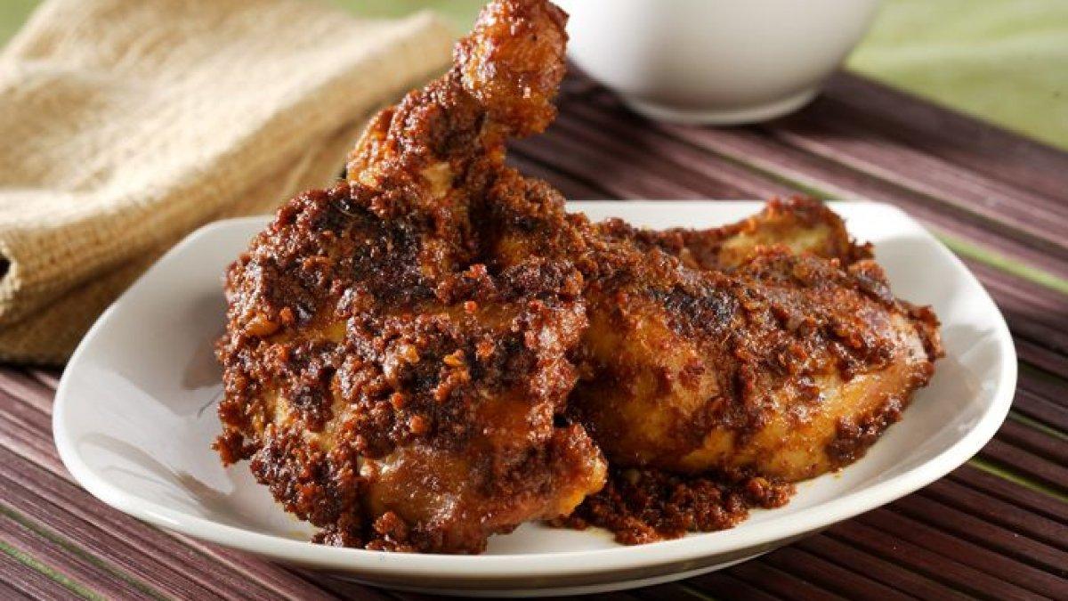 Ayam bakar.