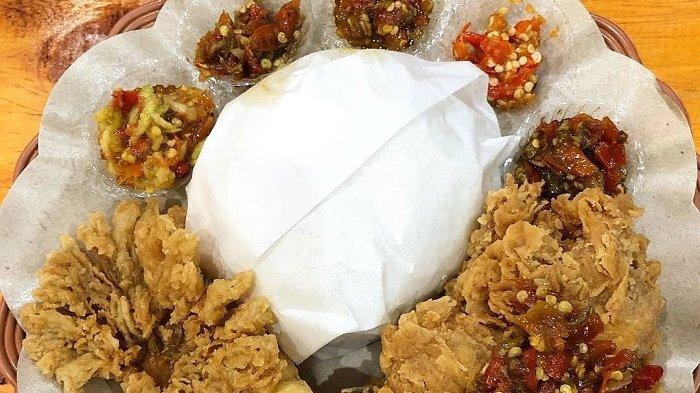 Ayam Goreng Nelongso.