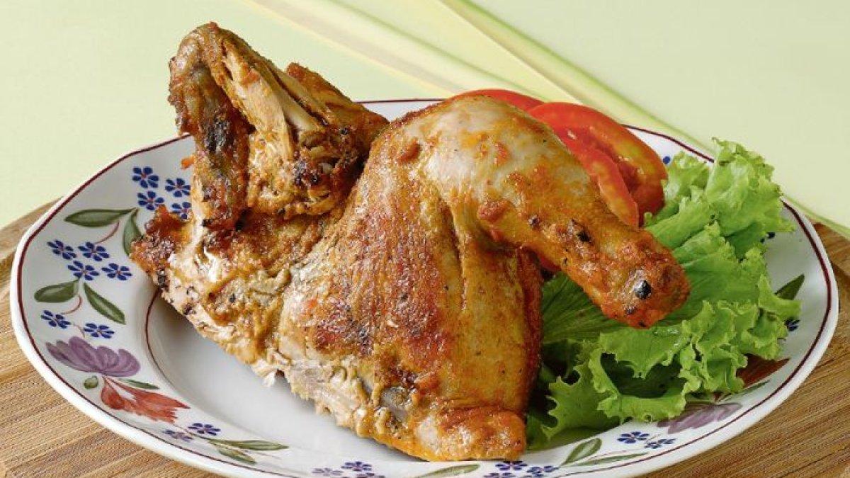 Ilustrasi ayam taliwang.