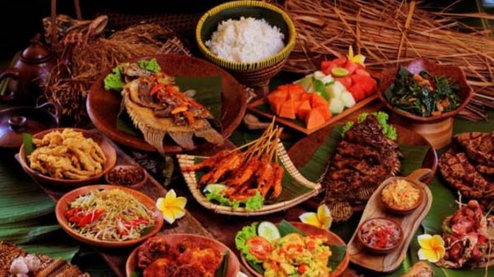 Bale Udang Mang Engking. Itinerary wisata kuliner di Denpasar selama 2 hari 1 malam dengan mencicipi Nasi Ayam Ibu Oki hingga kulineran di Renon.