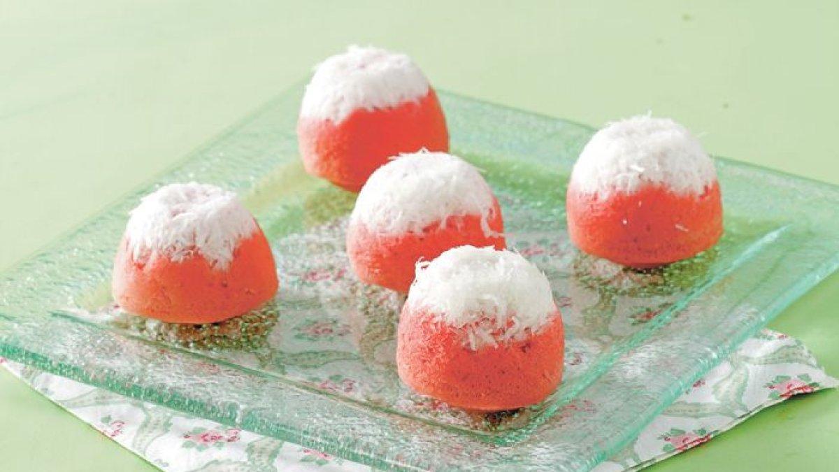 Bolu kukus merah putih.