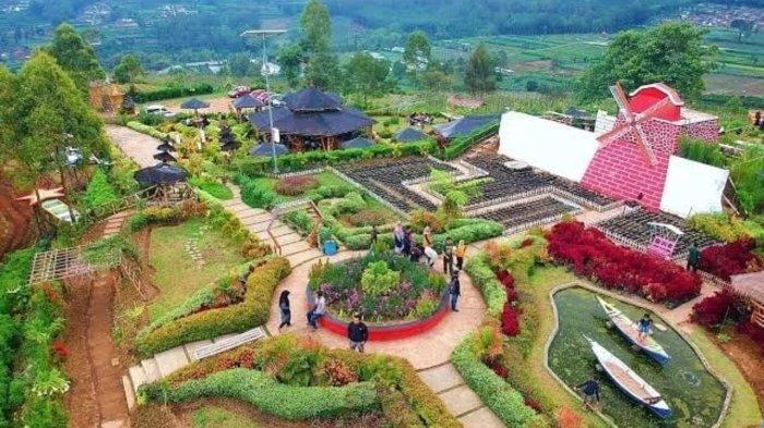 Bukit Nirwana di Malang