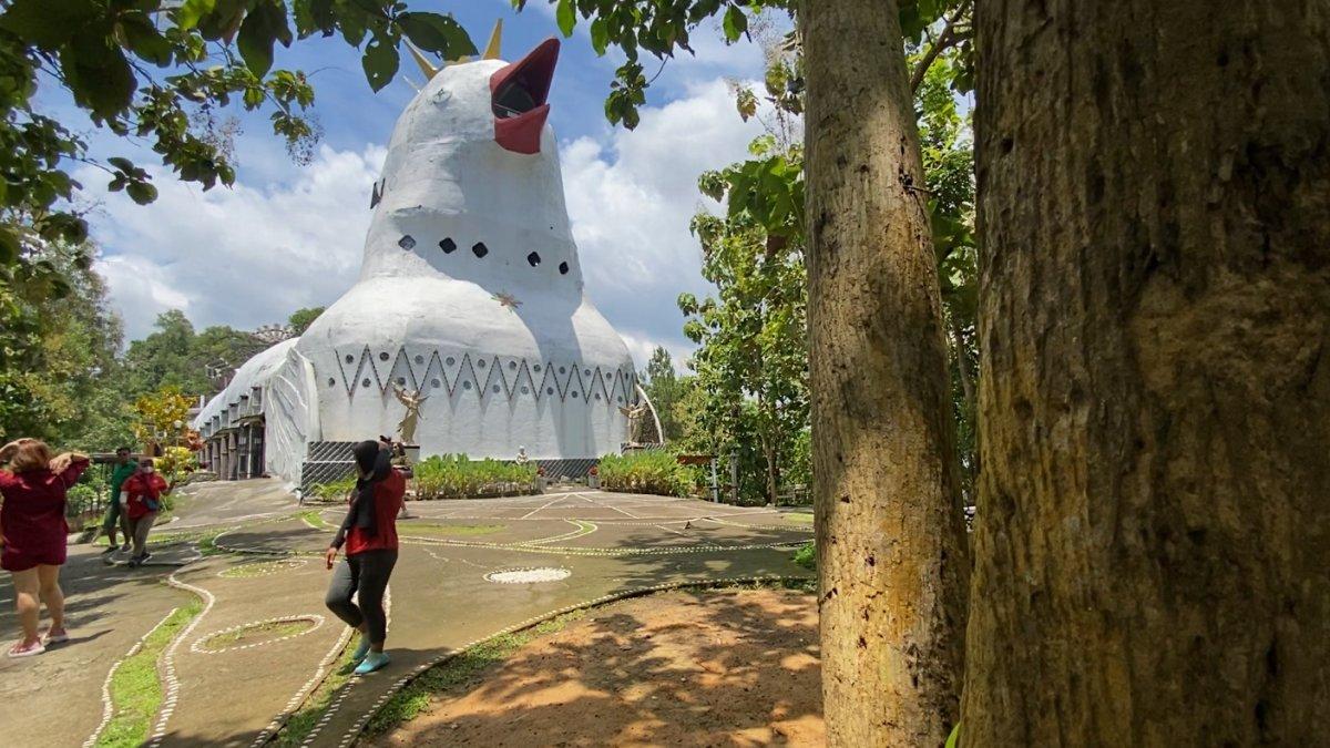 Bukit Rhema di Kecamatan Borobudur, Kabupaten Magelang, Jawa Tengah, Selasa (8/11/2022).