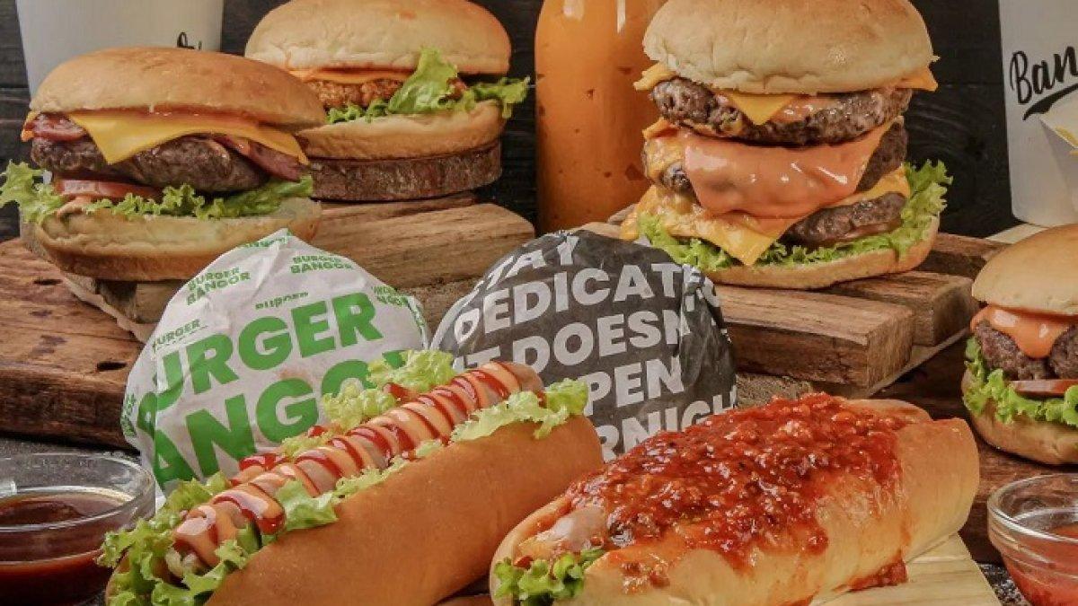 Ilustrasi menu makanan di Burger Bangor. Selama bulan Ramadhan 2023, Burger Bangor menawarkan paket buka bersama (bukber) dengan tarif mulai Rp 99 ribuan.