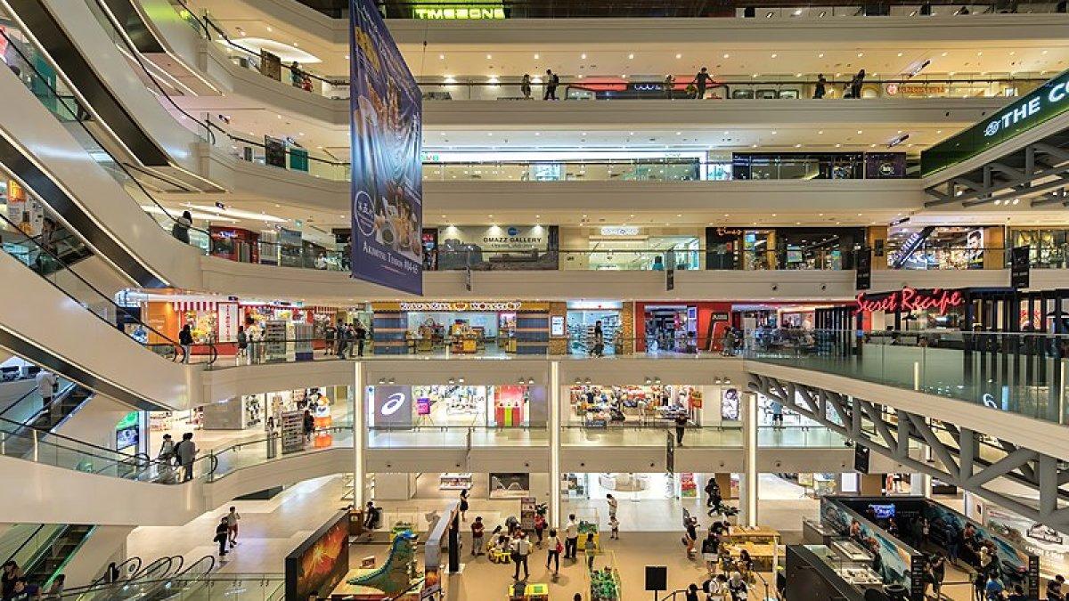City Plaza, satu tempat beli oleh-oleh murah di Singapura.