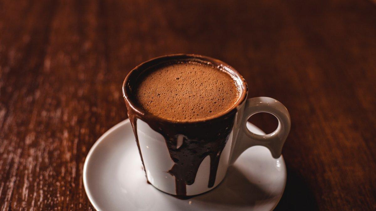 Cokelat panas.