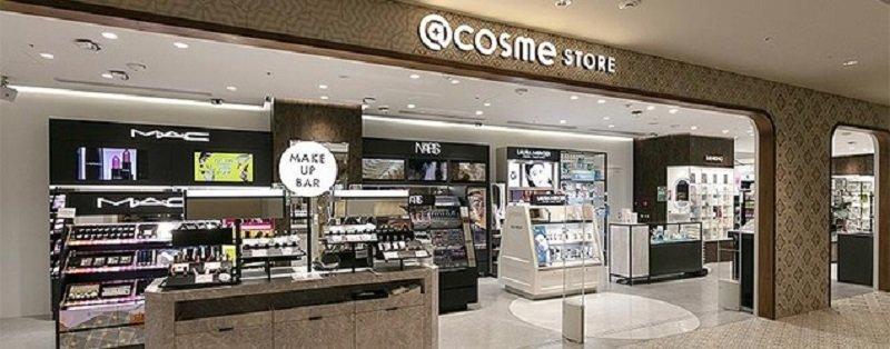 @cosme NEWoMan Yokohama, satu @cosme Store terbaik di Tokyo Jepang buat belanja makeup.