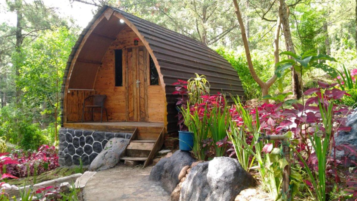 Cottage unik di Embun Lawu untuk staycation, tempat wisata favorit di Tawangmangu, Karanganyar, Jawa Tengah, Rabu (11/1/2023). Lokasi Embun lawu ini dekat dari hotel dan tempat sewa motor di Karanganyar.