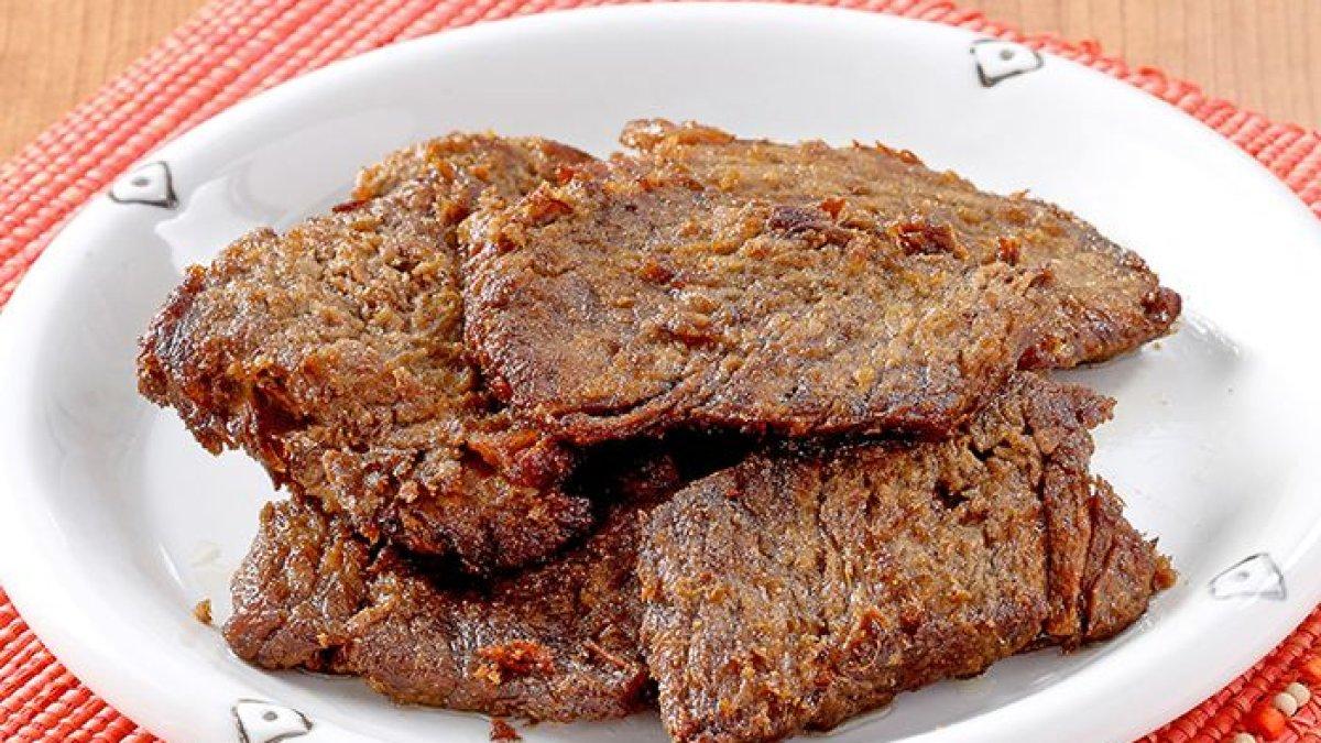 Gepuk daging sapi.