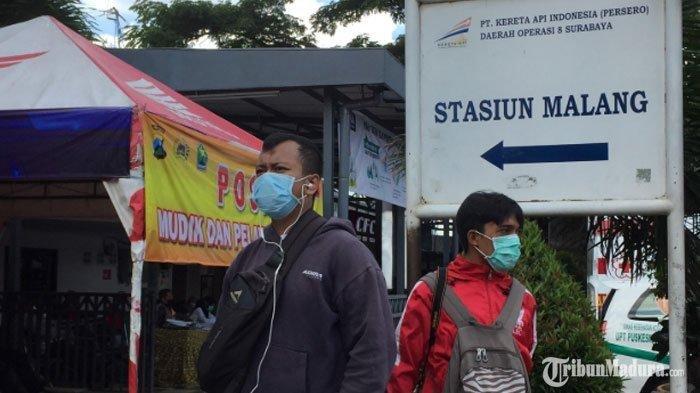 Ilustrasi penumpang di Stasiun Malang.